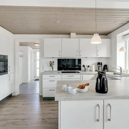 펜션 Holiday Amira - 5m From The Sea In Funen 미델파르트