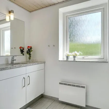 Holiday Amira - 5m From The Sea In Funen *