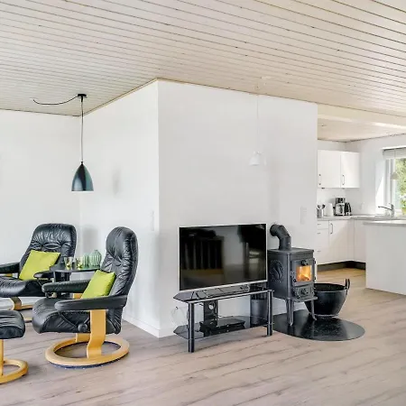 Holiday Amira - 5m From The Sea In Funen *