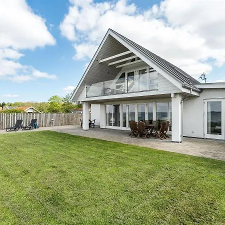 Holiday Amira - 5m From The Sea In Funen *